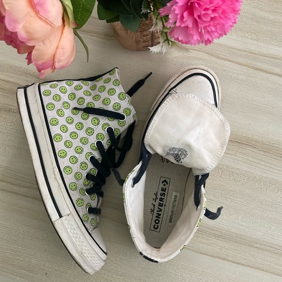 Rare Happy camper Converse smiley face egret lemongrass / size 6 - Picture 6 of 10